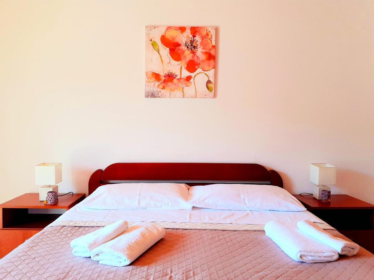 Open Sea Apartmani Grebaštica Exteriör bild